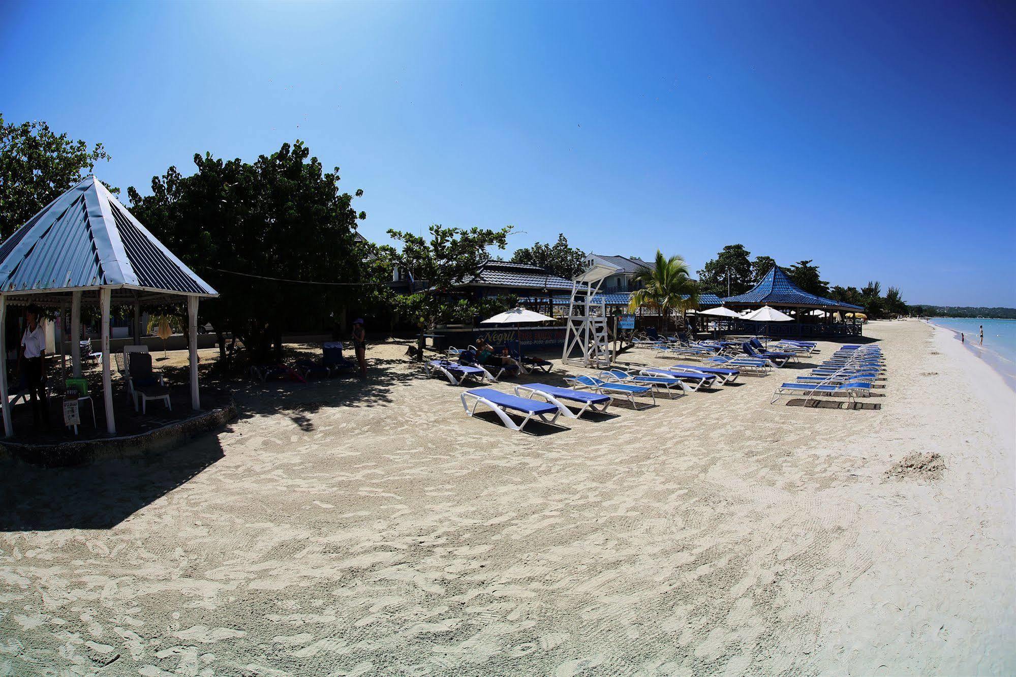 Negril Treehouse Resort Exterior photo