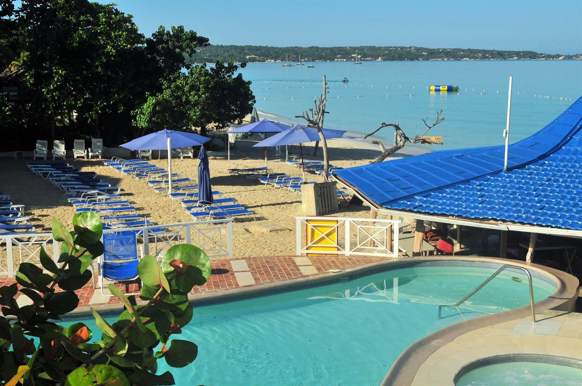 Negril Treehouse Resort Exterior photo